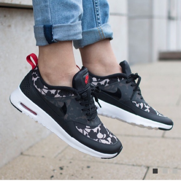 NIKE X LIBERTY WMNS AIR MAX THEA QS NIKE X LIBERTY WMNS AIR MAX THEA QS